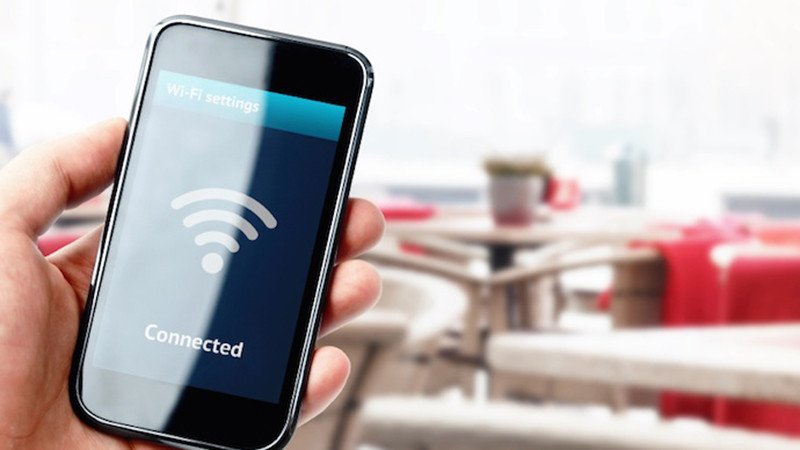 Kiểm tra mạng Wi-Fi bằng thiết bị khác khi laptop lỗi kết nối wifi