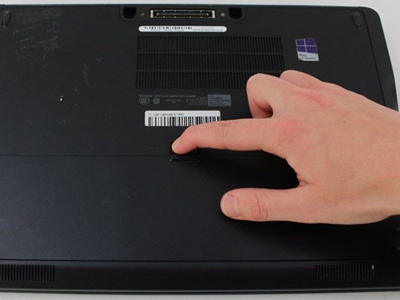 Kiểm tra pin laptop khi pin Asus không sử dụng được máy tính