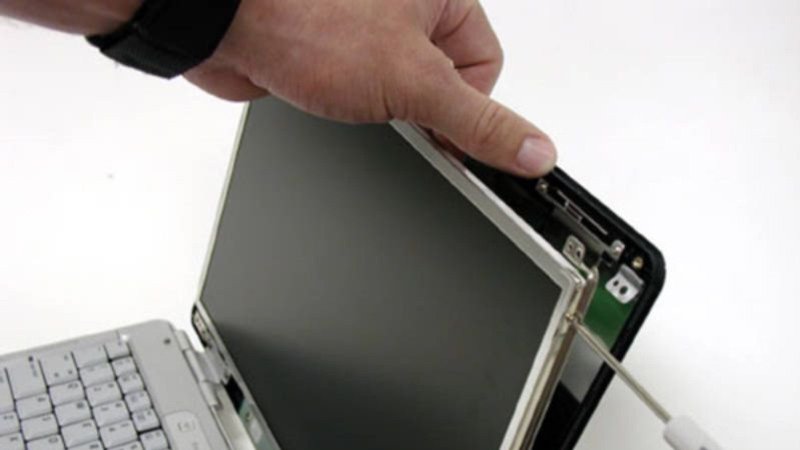 Kiểm tra tình trạng màn hình máy tính