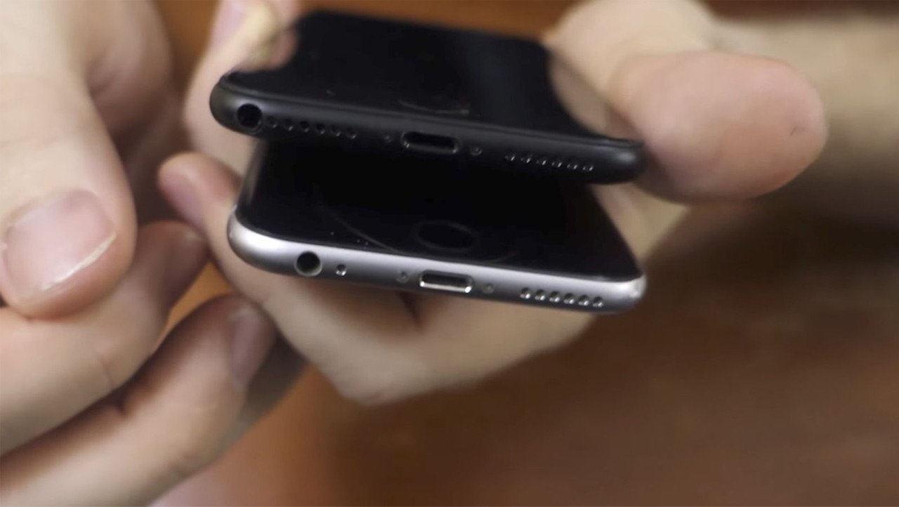 Kiểm tra và vệ sinh cổng jack cắm tai nghe trên iPhone 6