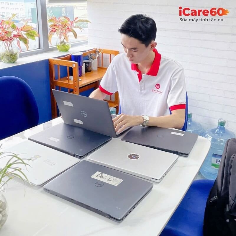 Kỹ thuật viên chuyên nghiệp sửa laptop tại TPHCM