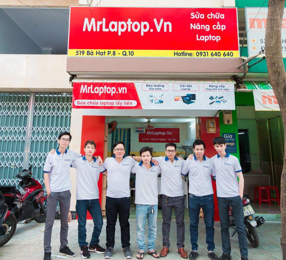 Kỹ thuật viên tại MrLaptop 2018