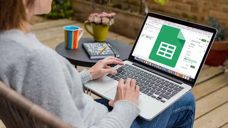 Làm việc ngoại tuyến với trang tính đã tải về laptop