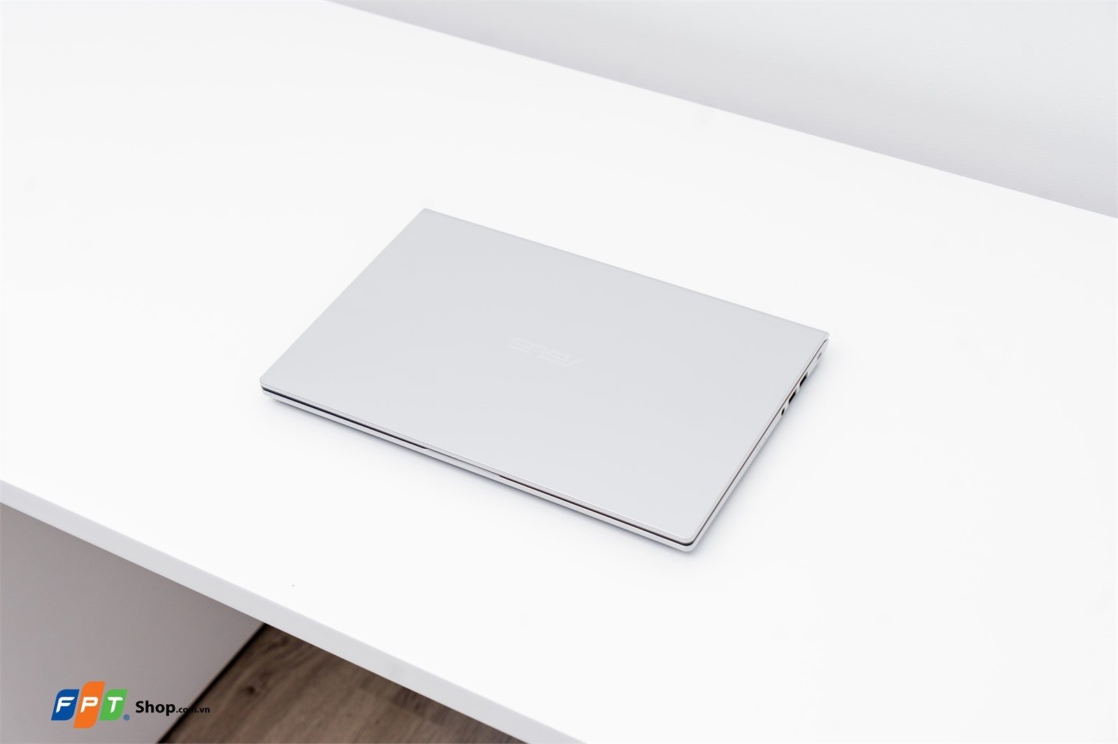 Laptop Asus Vivobook X415EA-EK1387W i3 1115G4 màu xám bạc, thiết kế thanh lịch, một mẫu máy tính xách tay dưới 15 triệu tối ưu cho công việc