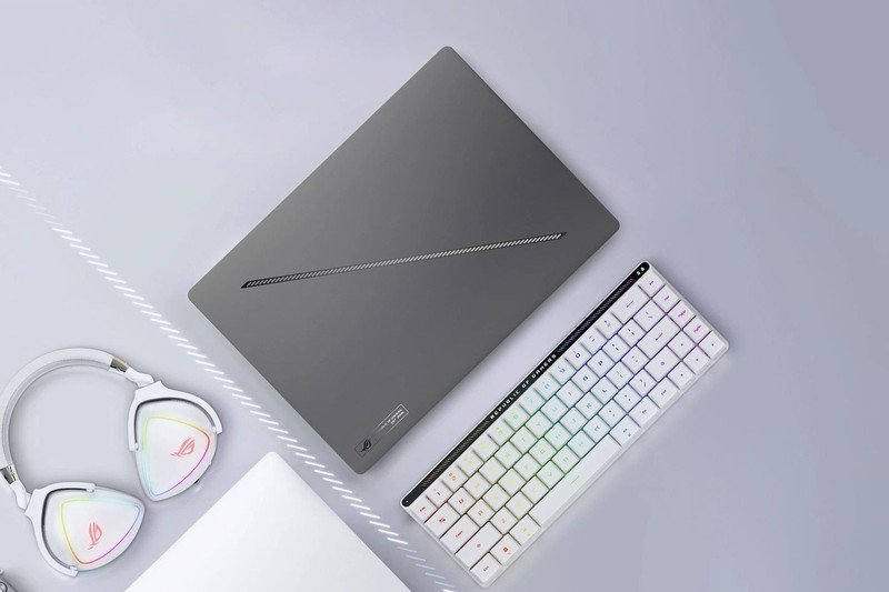 Laptop chơi game Asus ROG Zephyrus mạnh mẽ