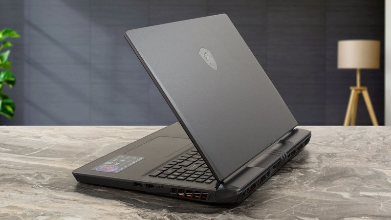 Laptop chơi game MSI Vector GP78 HX cấu hình khủng