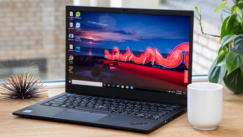 Laptop có kích thước màn hình lớn thường đi kèm cấu hình mạnh
