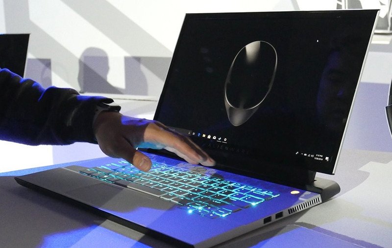 Laptop Dell Alienware chuyên dụng cho game thủ