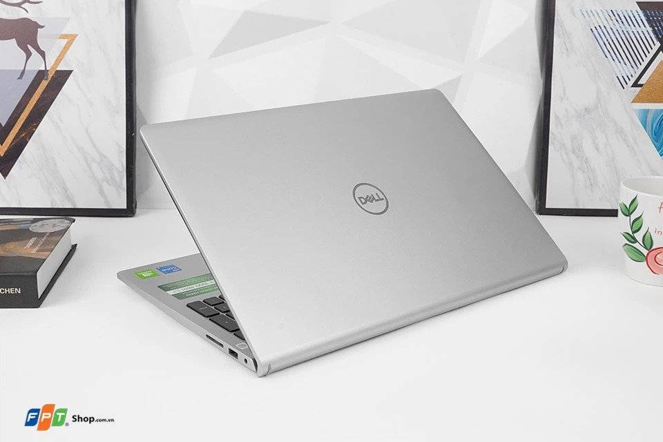 Laptop Dell bền bỉ, hiệu năng ổn định, đại diện tiêu biểu cho các hãng laptop uy tín