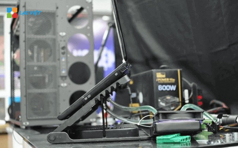Laptop Dell cao cấp sử dụng công nghệ tản nhiệt nước