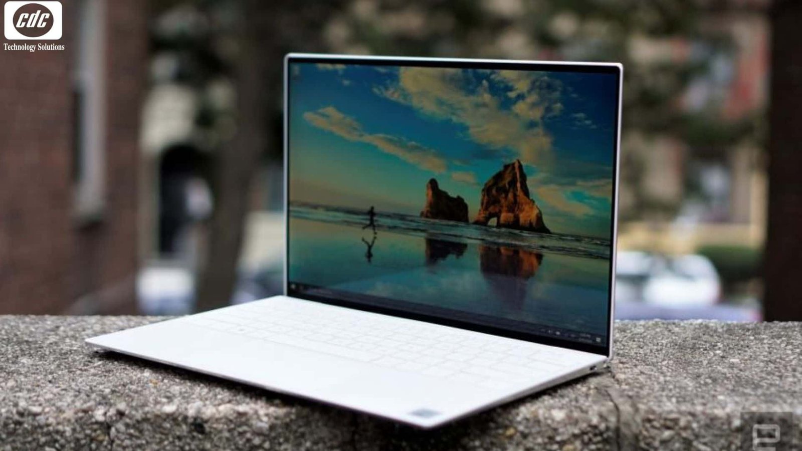 Laptop Dell tỏa nhiệt