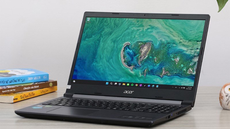 Laptop đồ họa kỹ thuật màn hình lớn hiển thị sắc nét, hiệu năng cao cho công việc sáng tạo