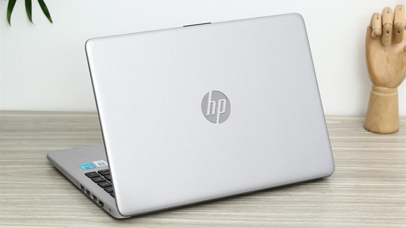Laptop HP 240 G8 i3 1115G4 phù hợp cho sinh viên sư phạm