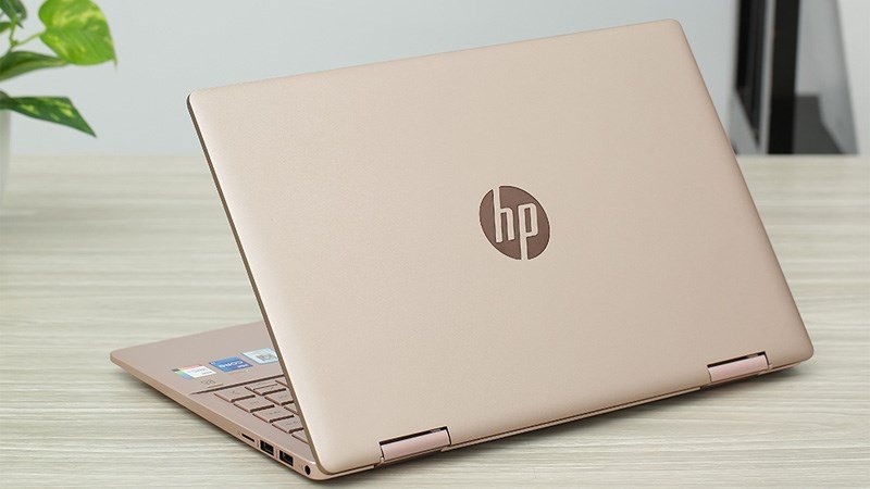 Laptop HP màu bạc sang trọng, thiết kế tối giản, hiệu năng ổn định