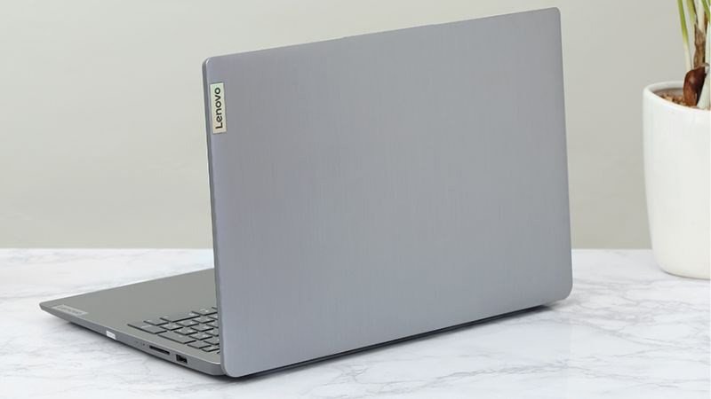 Laptop Lenovo Ideapad 3 15ITL6 i5 1155G7 đa dạng cổng kết nối