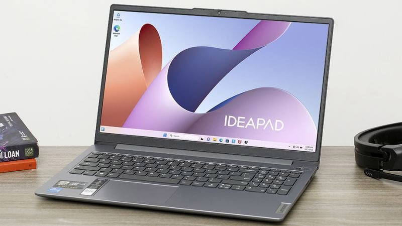 Laptop Lenovo Ideapad Slim 3 15IAH8 i5 12450H với thiết kế phím hợp lý
