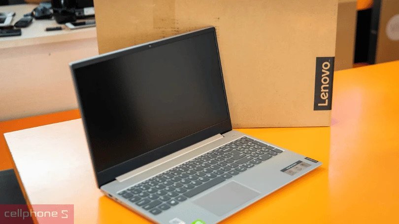 Laptop màn hình 13 inch giá 15 triệu của Lenovo