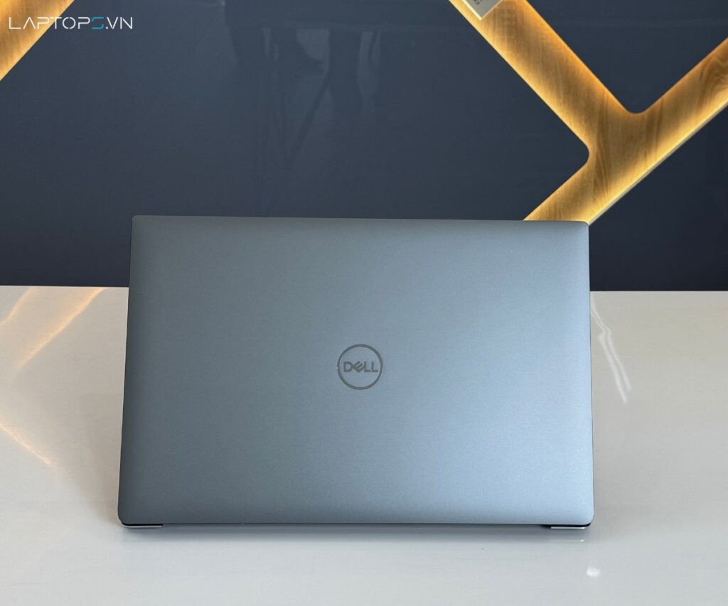 Laptop máy trạm Dell Precision 5540 đã qua sử dụng, lựa chọn tiết kiệm cho người dùng đồ họa, kỹ thuật.