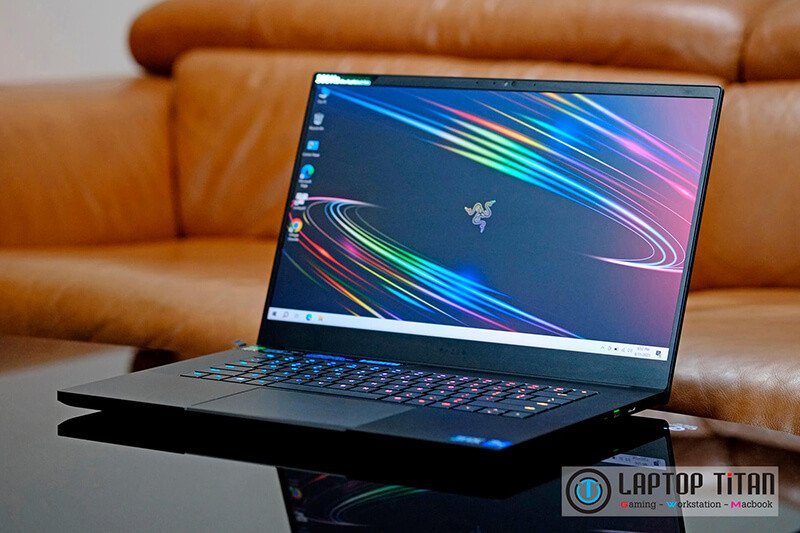 Laptop Razer Blade với thiết kế mỏng nhẹ, sang trọng, phù hợp cho laptop gaming cũ giá rẻ.