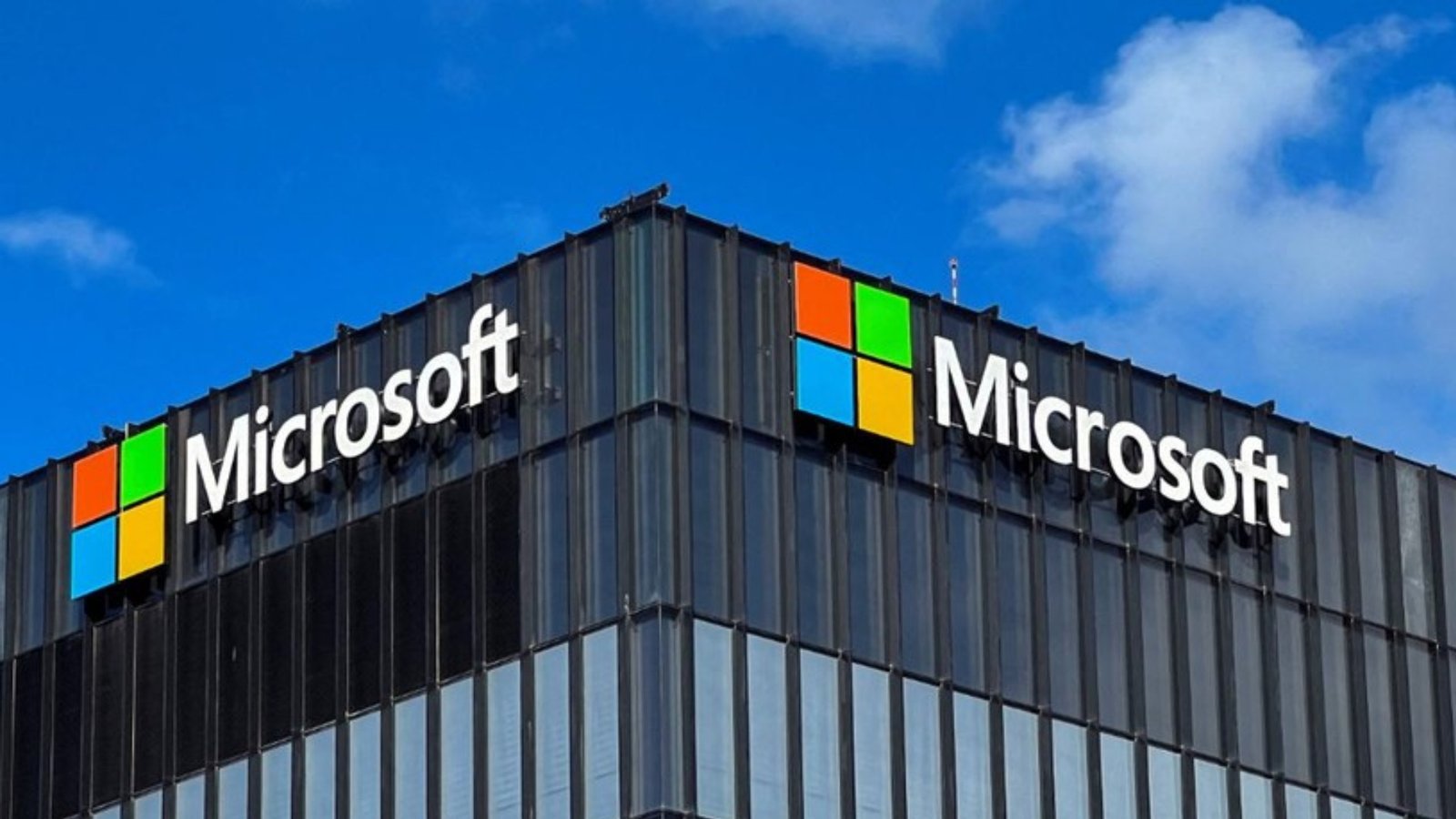 Laptop Surface của hãng nào, thương hiệu Microsoft