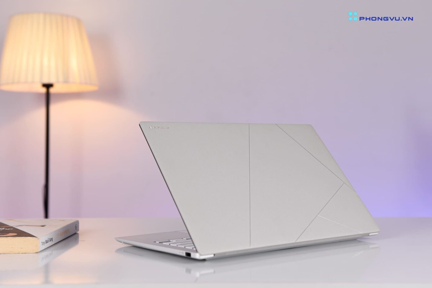 Laptop tích hợp AI với NPU bên trong