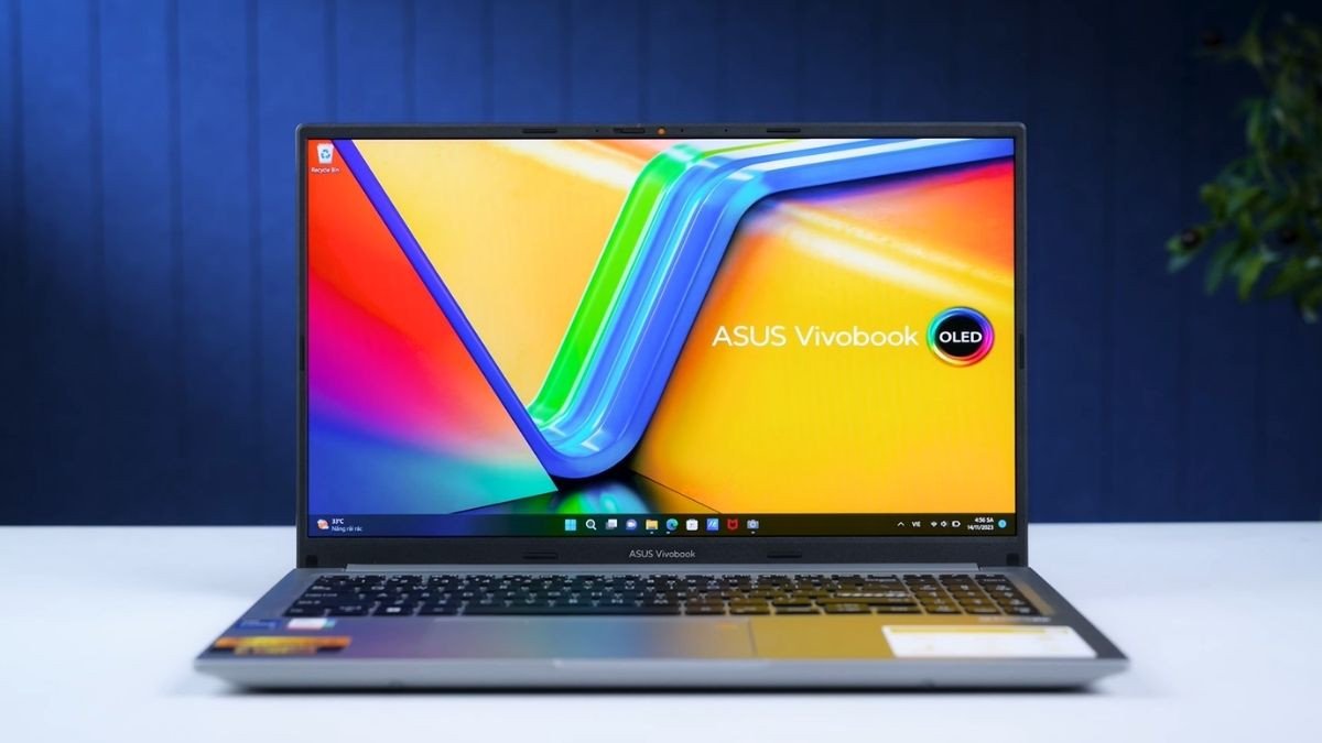 Laptop văn phòng pin trâu ASUS Vivobook 15 OLED A1505VA-MA492W với màn hình OLED