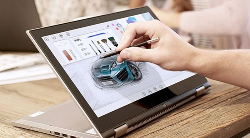 Laptop với nhiều cổng kết nối đa dạng