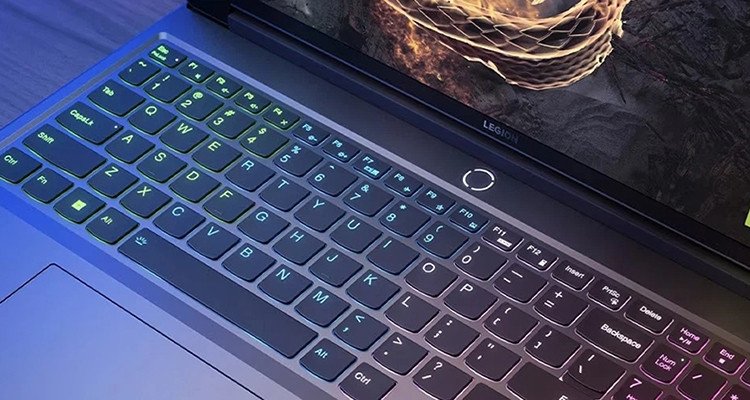 Lợi ích khi bật đèn bàn phím laptop Lenovo Core i5