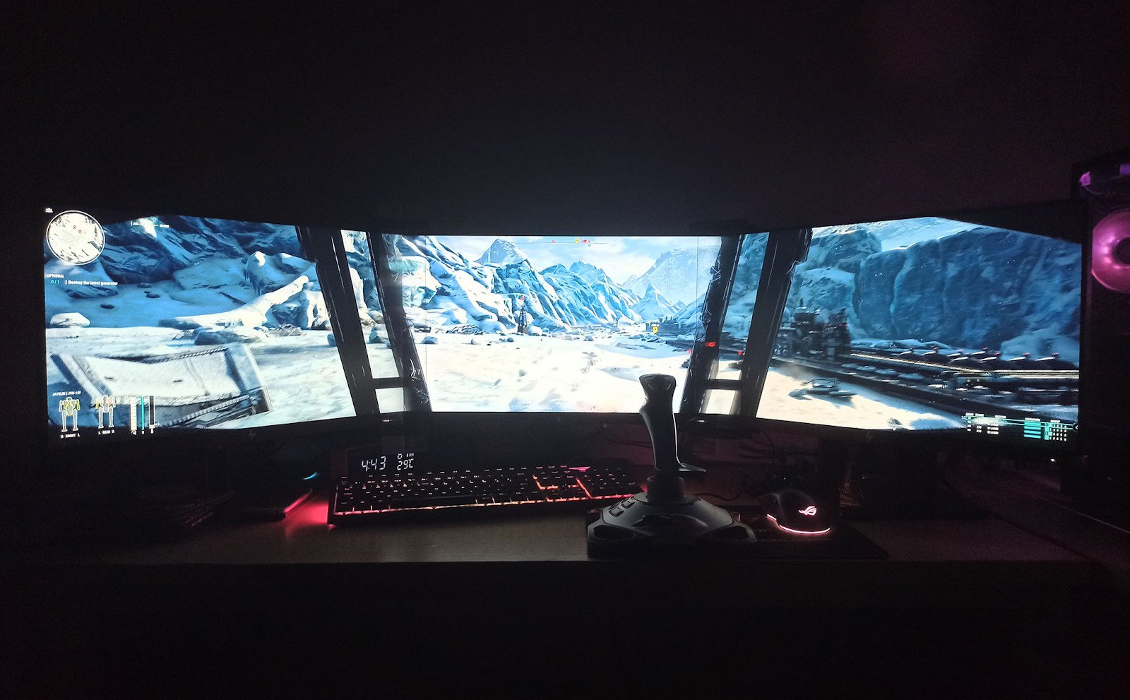 Lợi ích khi mở rộng không gian làm việc với 3 màn hình