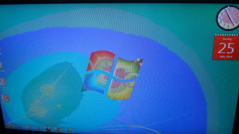 Lỗi màn hình laptop bị bóng mờ ảnh hưởng trải nghiệm