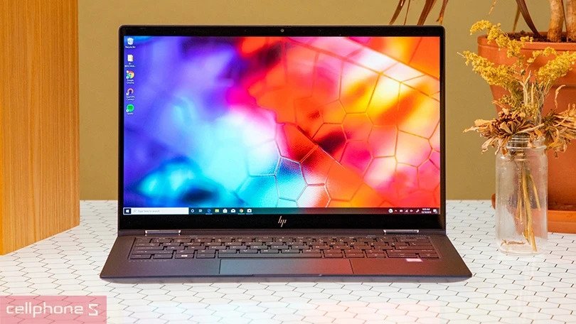 Lựa chọn màn hình LCD hoặc OLED cho laptop tầm giá 20 triệu