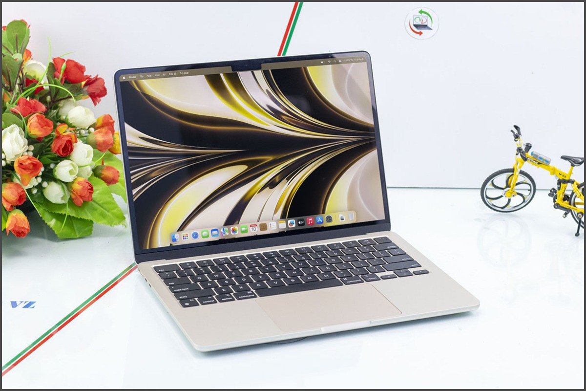 MacBook Air 2022 (Apple M2), một lựa chọn laptop tốt cho giáo viên yêu thích hệ điều hành macOS