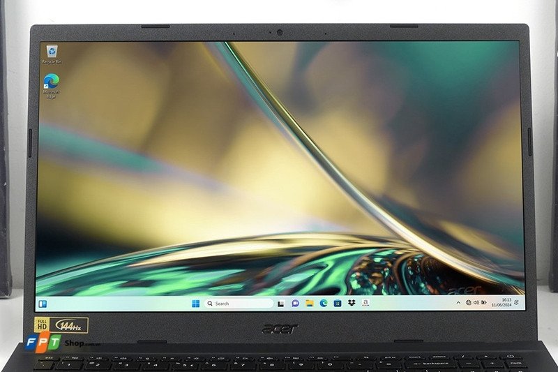 Màn hình 144Hz sắc nét trên Acer Aspire 7 A715-76G-73FM mang đến trải nghiệm chơi game tuyệt vời.