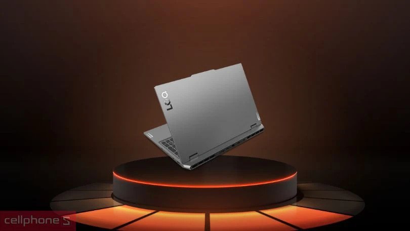 Màn hình 15.6 inch sắc nét của laptop Lenovo LOQ 15IAX9 83GS000RVN