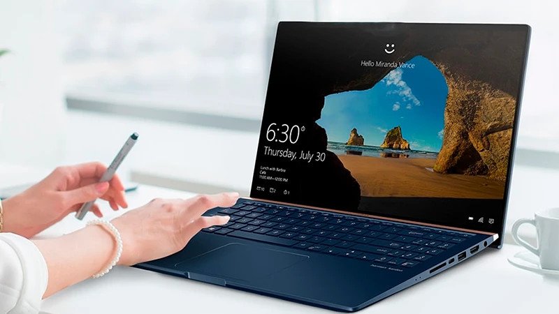 Màn hình laptop 15.6 inch phổ biến cho đa dạng nhu cầu