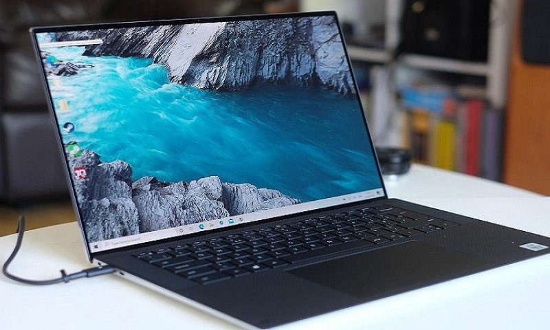 Màn hình laptop hiển thị sắc nét cho trải nghiệm học tập tốt