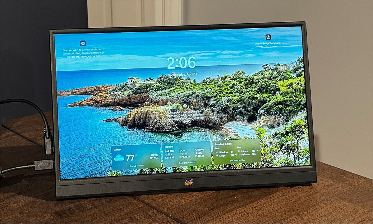 Màn hình mở rộng MSI Pro MP161 E2 thiết kế siêu mỏng tích hợp loa kép