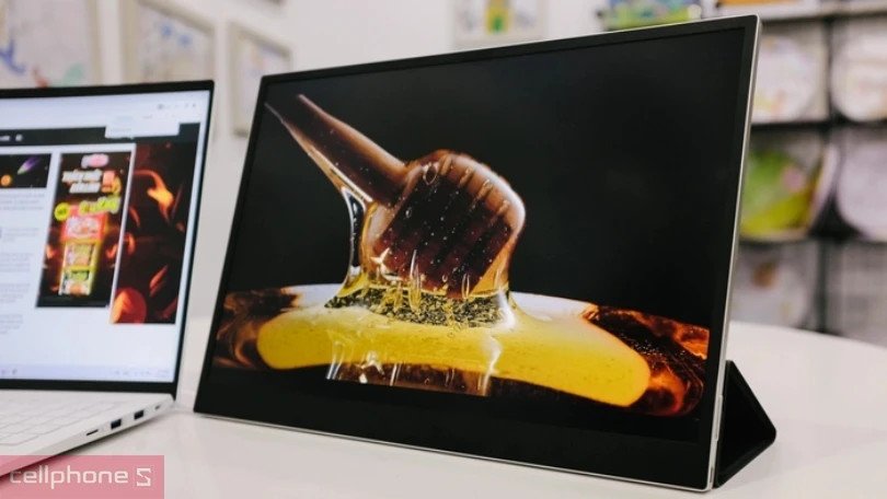 Màn hình phụ di động LG Gram với viền màn hình siêu mỏng