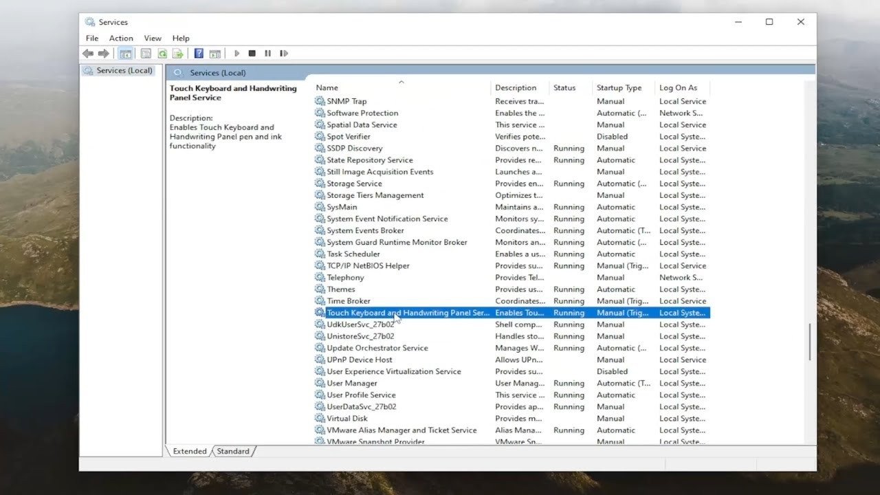 Màn hình Services với dịch vụ Touch Keyboard and Handwriting Panel được chọn, minh họa cách mở khoá chuột cảm ứng laptop