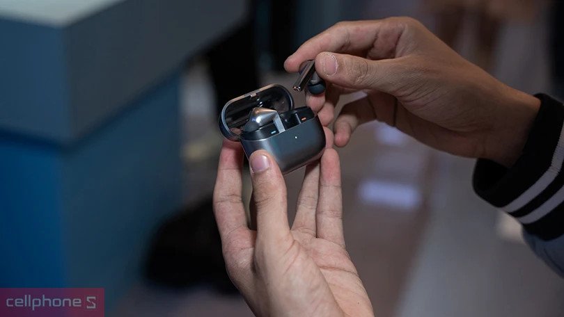 Màng loa 11mm cùng công nghệ Hi-Fi trên tai nghe Samsung Buds 3.