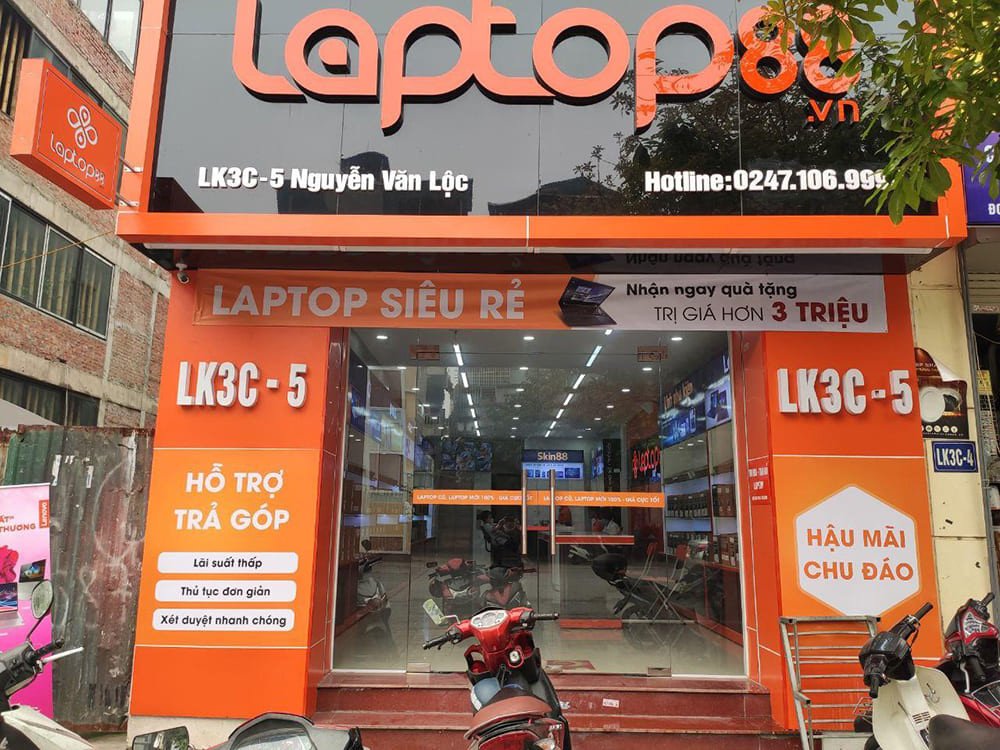 Mặt tiền cửa hàng Laptop88, địa chỉ cung cấp laptop cũ và mới ở Hà Nội