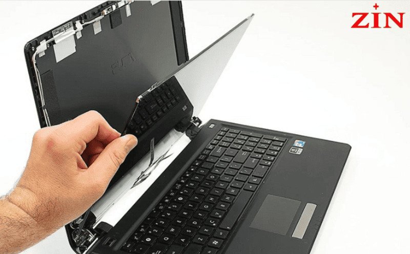 Mẫu laptop Alienware cao cấp với thiết kế hiện đại và màn hình sắc nét