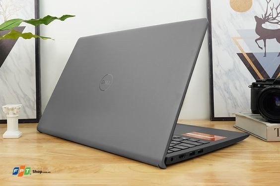 Mẫu laptop Dell Vostro 3520 với màn hình lớn dưới 20 triệu 2024