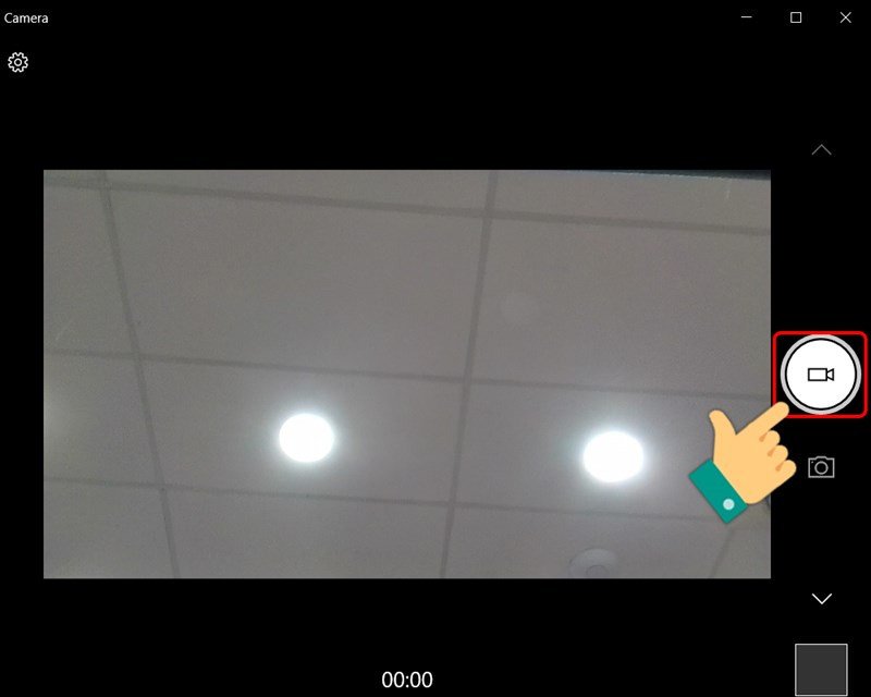 Mở camera trên laptop để quay video