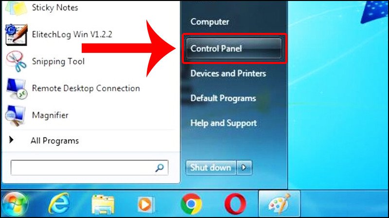 Mở Control Panel để cài đặt thời gian chờ khóa màn hình laptop trên Windows 7/8/8.1
