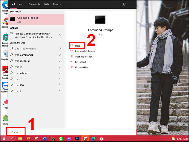 Mở cửa sổ Command Prompt từ thanh tìm kiếm Windows để kiểm tra Service Tag Dell