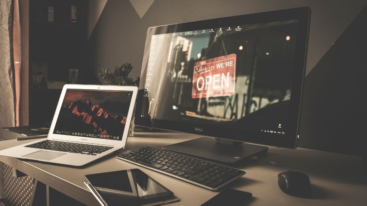 Mô tả trực quan về những hạn chế hoặc nhược điểm của việc sử dụng laptop màn hình 14 inch