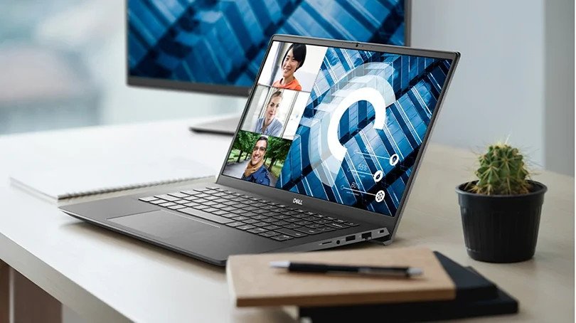 Module RAM và ổ cứng SSD trên laptop sinh viên giá rẻ