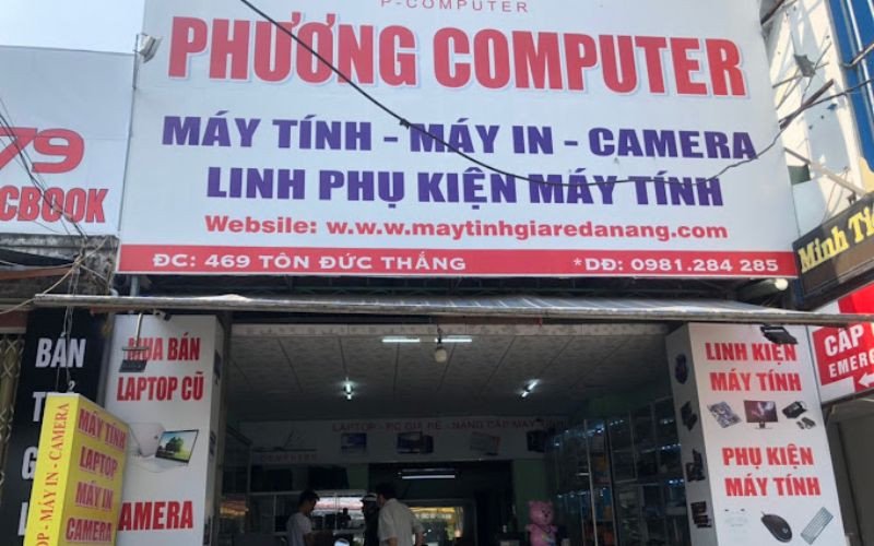 Một laptop đang được kiểm tra tại Phương Computer, địa chỉ sửa laptop gần đây nổi tiếng với giá thành phải chăng.