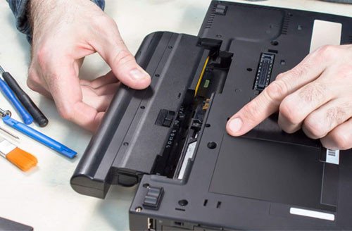 Mua pin laptop chính hãng để thay thế
